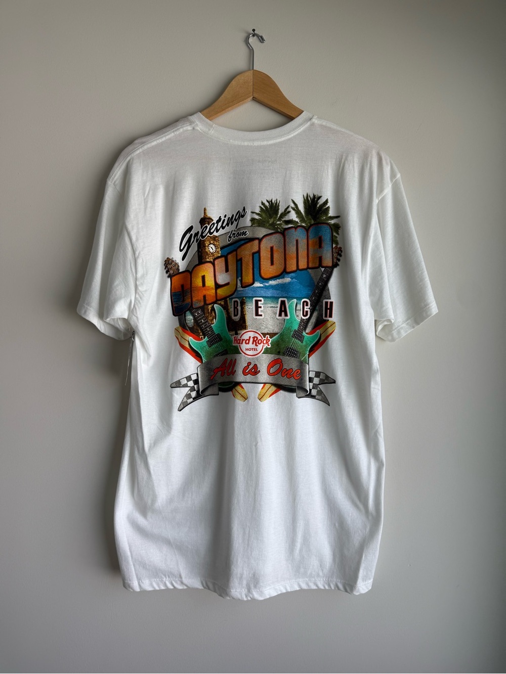 Hard Rock Hotel Daytona Beach Graphic T Shirt Men L NWT